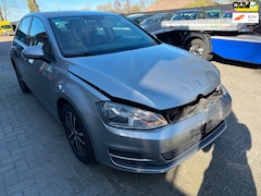 Volkswagen Golf - 1.2 TSI Trendline