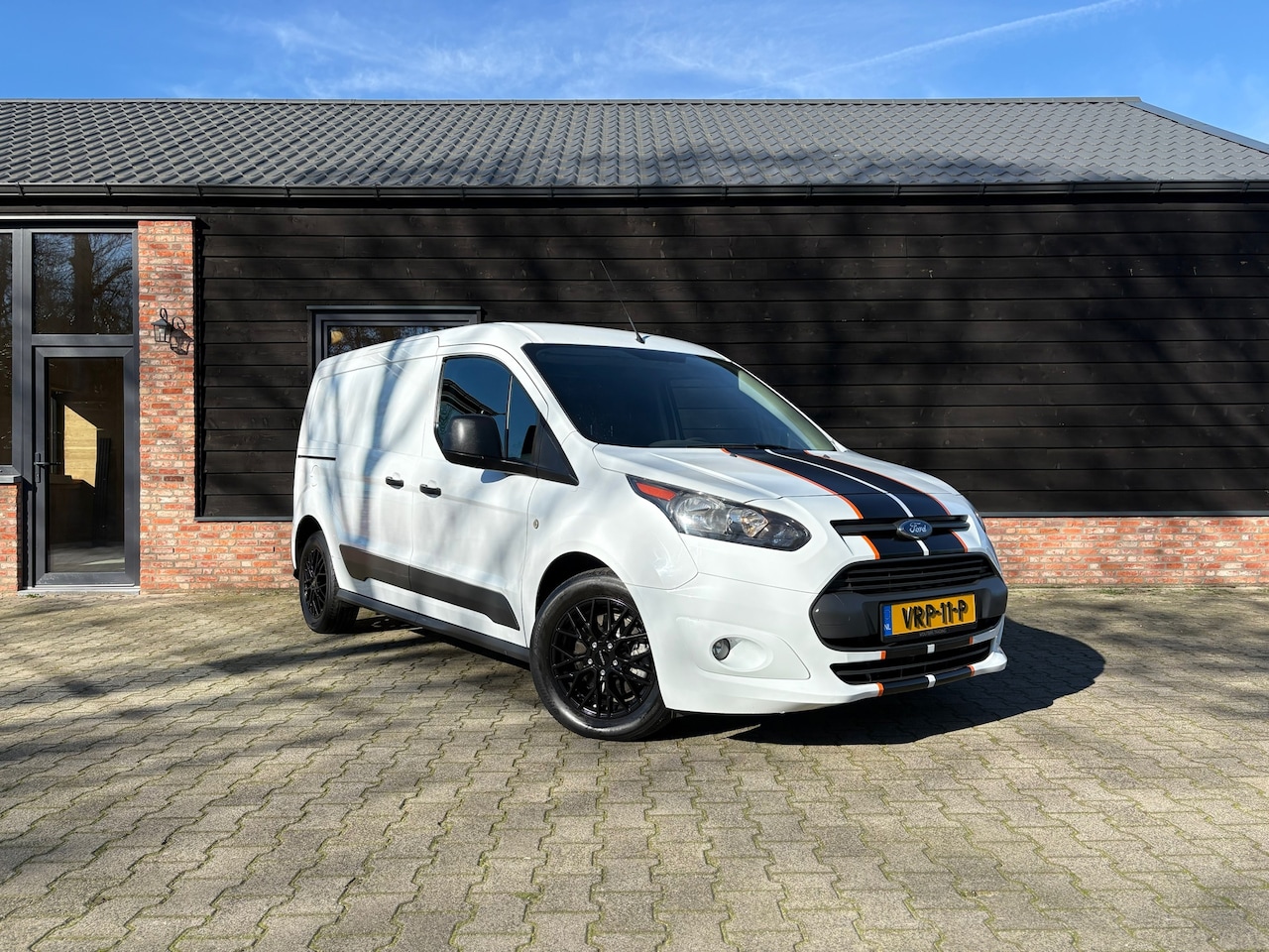 Ford Transit Connect - 1.0 Ecoboost L2 - btw/bpm vrij - Benzine - 3 pers - AutoWereld.nl