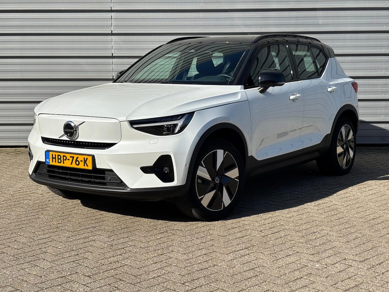 Volvo EX40 - 252PK Single Motor Extended Range Ultra 82kWh | Trekhaak | Pixel LED | 360 | HK Audio | Me - AutoWereld.nl