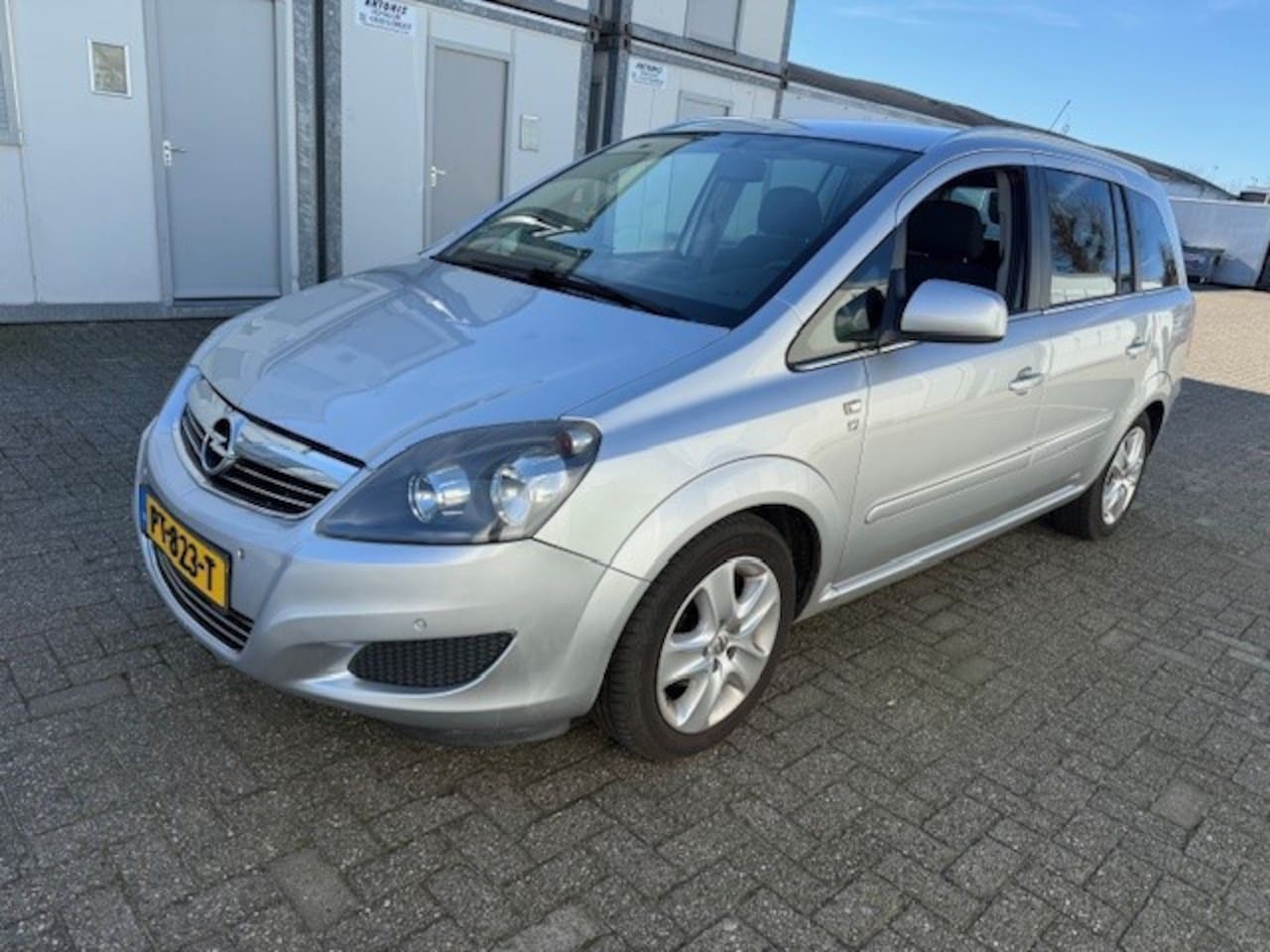 Opel Zafira - 1.8 111 years Edition 7 pers APK 3-9-2026 - AutoWereld.nl