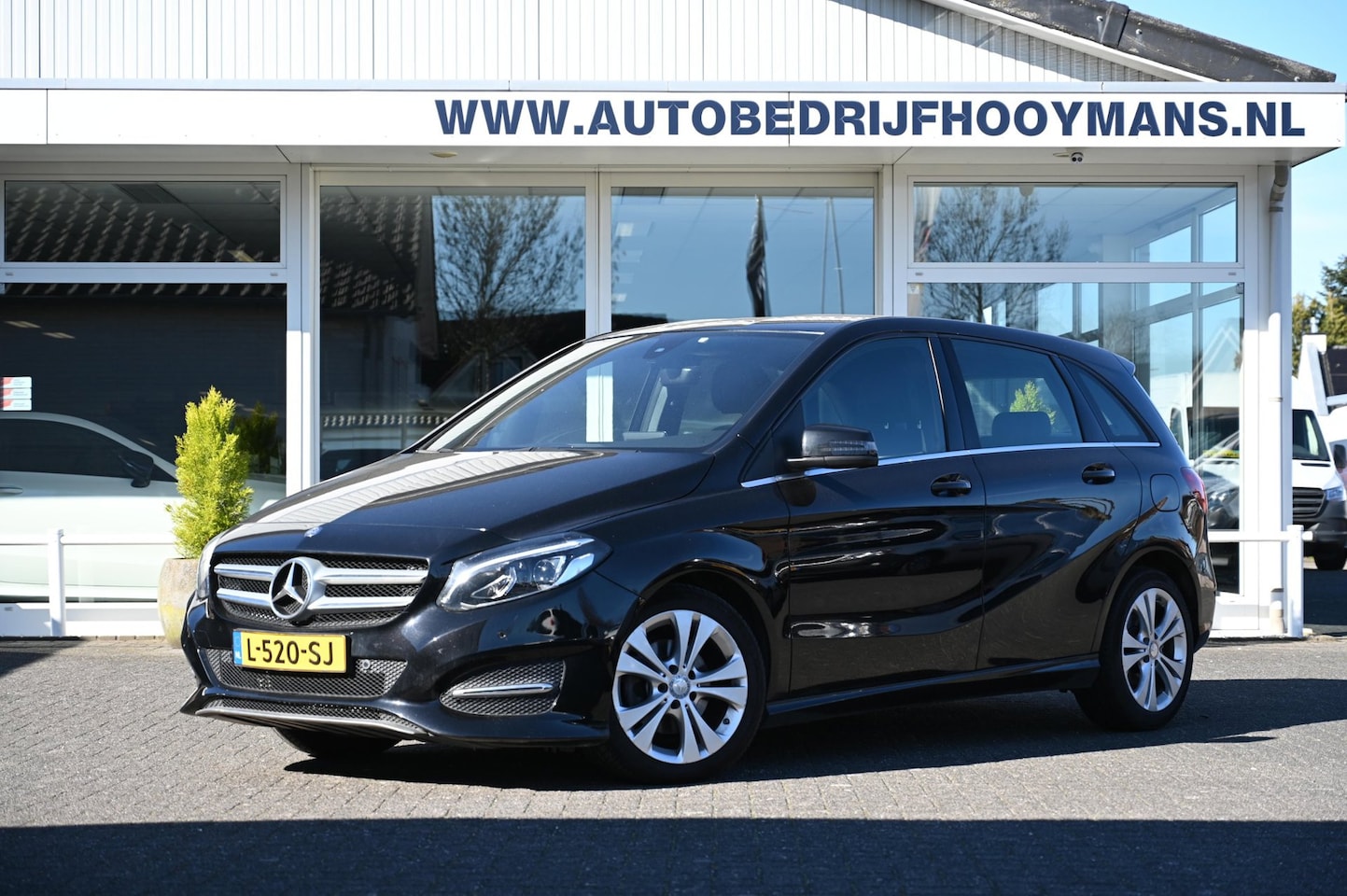 Mercedes-Benz B-klasse - 180 Automaat Ambition Urban - AutoWereld.nl