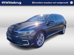 Volkswagen Passat Variant - 1.4 TSI PHEV 218pk DSG GTE Business / 18"LMV / NAVI / APP.Conect / CAMERA / Stoelverwarmin