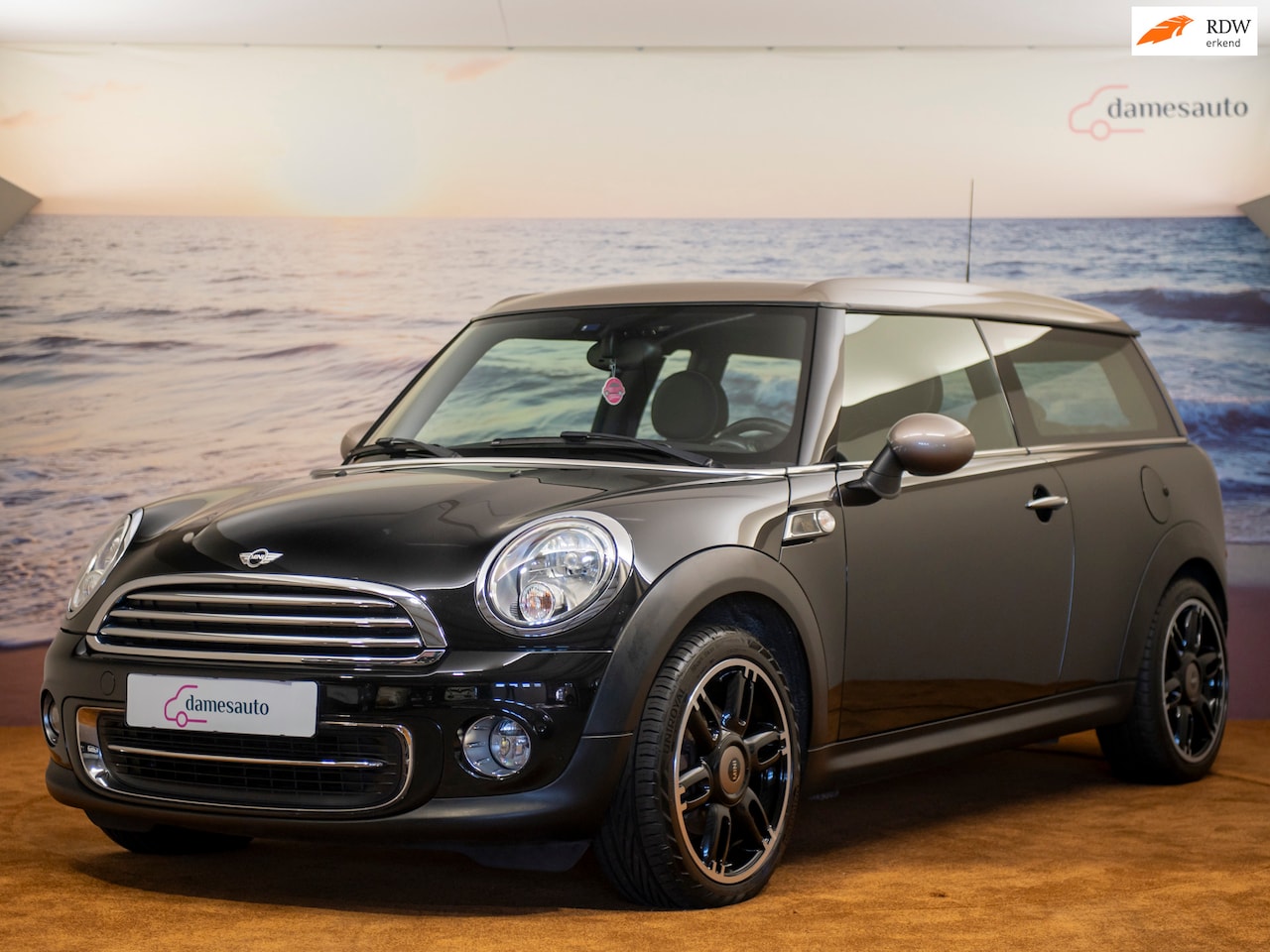 MINI Clubman - Mini 1.6 Cooper Bondstreet! Zeer unieke uitvoering! - AutoWereld.nl