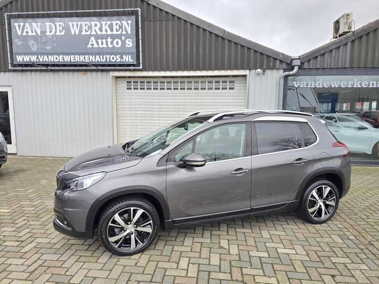 Peugeot 2008 - 1.2 PureTech Allure AUTOMAAT UNIEK 26dkm NAP!!! - AutoWereld.nl