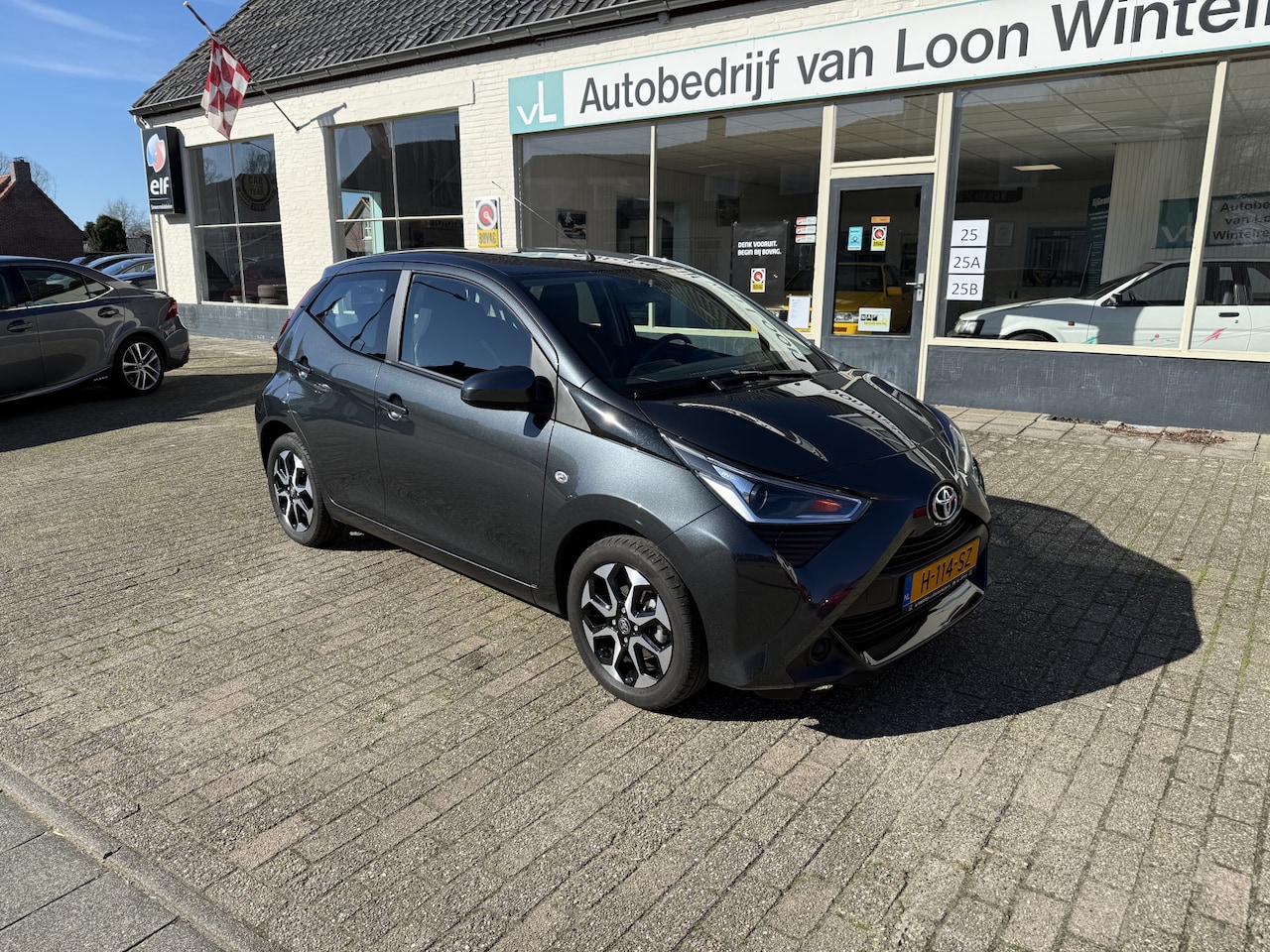 Toyota Aygo - 1.0 VVT-i x-play Achteruitrijcamera, automaat - AutoWereld.nl