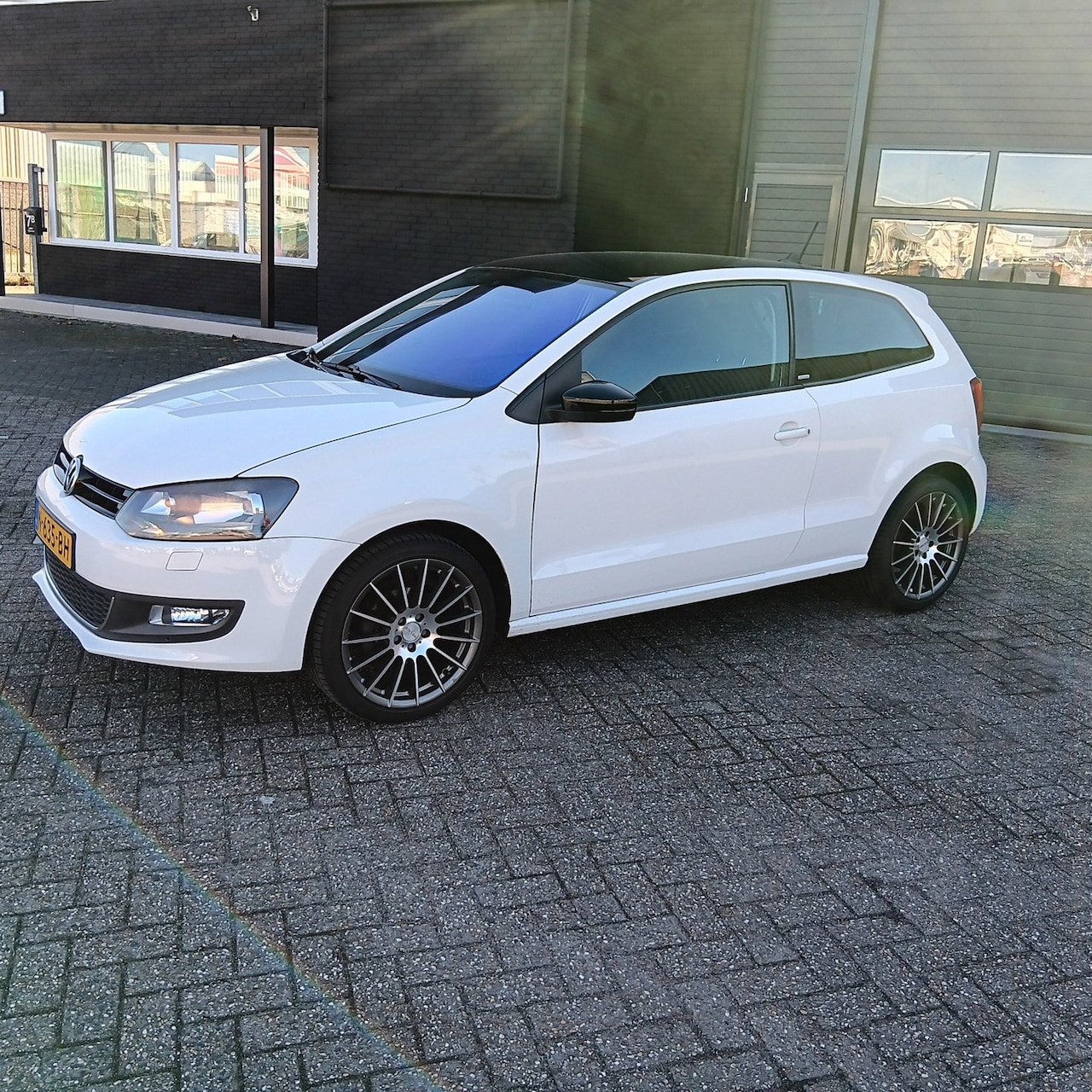 Volkswagen Polo - 1.2-12V Comfortline 1.2-12V Comfortline - AutoWereld.nl