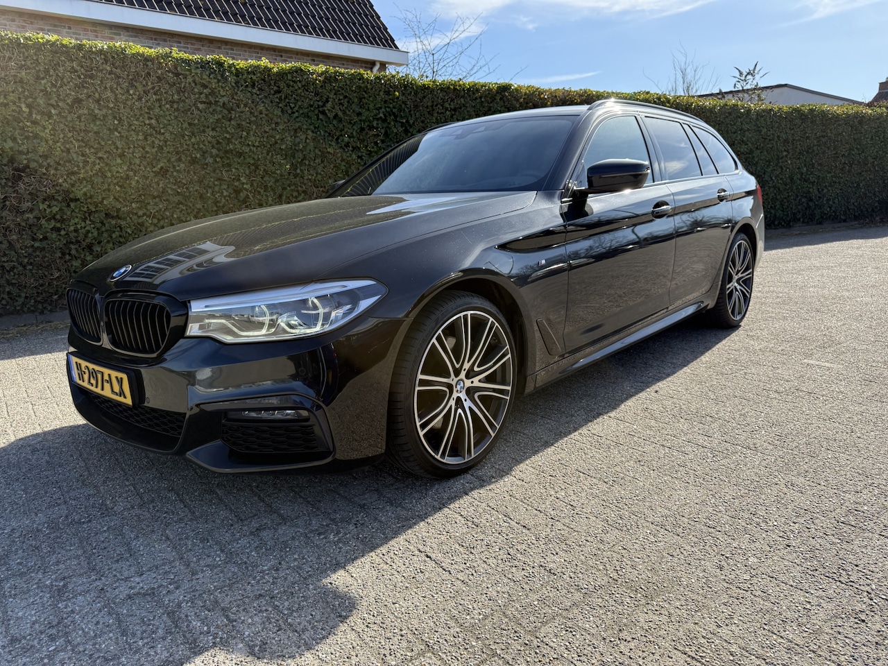 BMW 5-serie Touring - 530d High Executive Edition 530d High Executive Edition - AutoWereld.nl