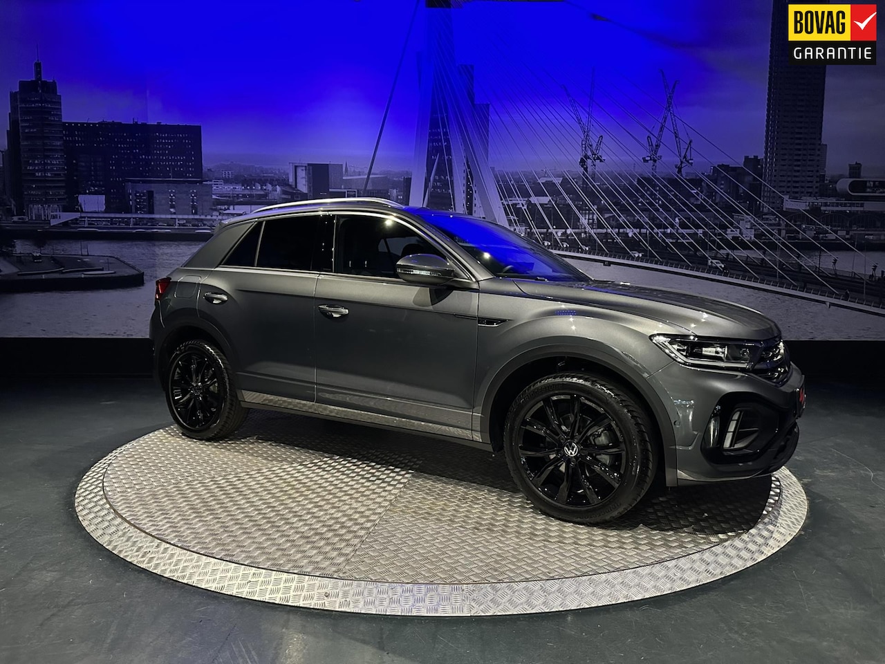 Volkswagen T-Roc - 1.5 TSI R-Line Edition *Keyless*Winterpakket*Camera* - AutoWereld.nl