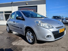 Renault Clio - 1.2 Special Line/5-Deurs/Navi/Apk 03-'27