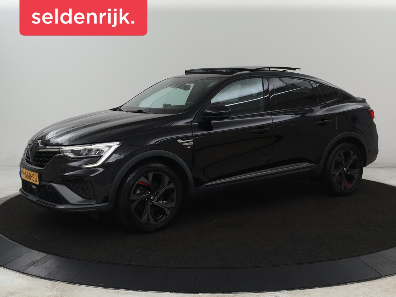 Renault Arkana - 1.6 E-Tech Hybrid 145 R.S. Line | Panoramadak | Leder/Alcantara | Trekhaak | Stoelverwarmi - AutoWereld.nl