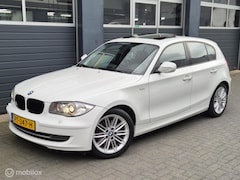 BMW 1-serie - 120i Business Line Ultimate Edition | PANO | STOEL.V | XENON | CLIMA | PDC |