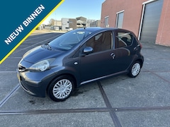Toyota Aygo - 1.0-12V