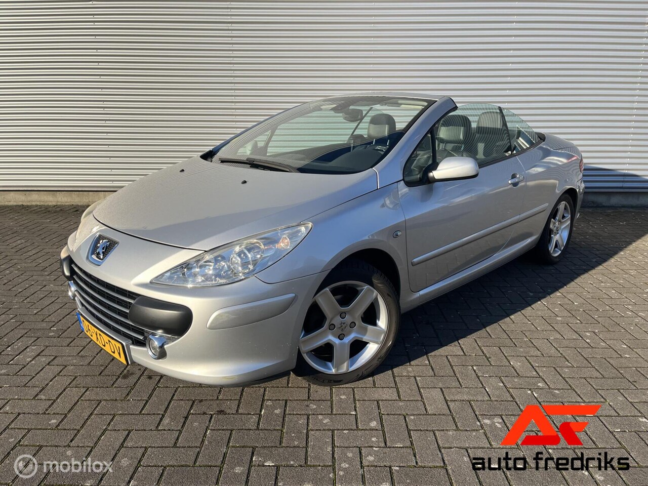 Peugeot 307 CC - 2.0-16V | Stoelverwarming | Trekhaak | - AutoWereld.nl