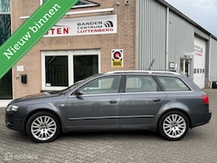 Audi A4 Avant - 2.0i / Garantie / Mooie auto