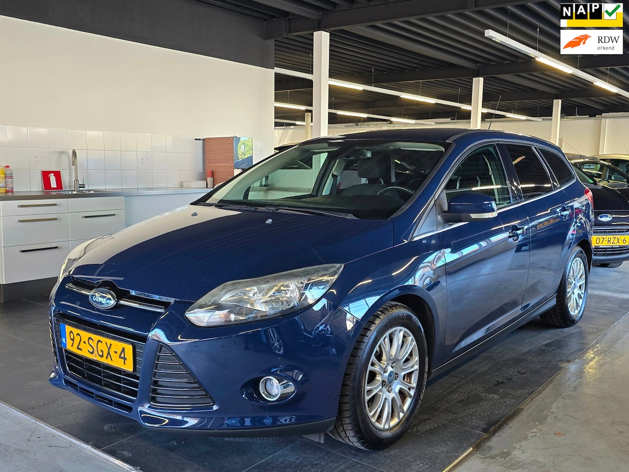 Ford Focus Wagon - 1.6 EcoBoost Titanium/AIRCO/CRUISE/ - AutoWereld.nl
