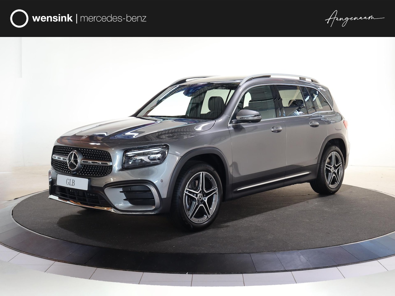 Mercedes-Benz GLB - 180 Business Solution AMG | Panoramaschuifdak | Premium Plus | Trekhaak | Verschuifbare Ba - AutoWereld.nl