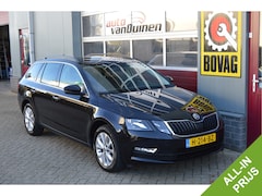 Skoda Octavia Combi - 1.5 TSI Greentech Business Edition O.a: Haak, PDC, Stoelverw, Clima, Navi, Carplay, Etc. A