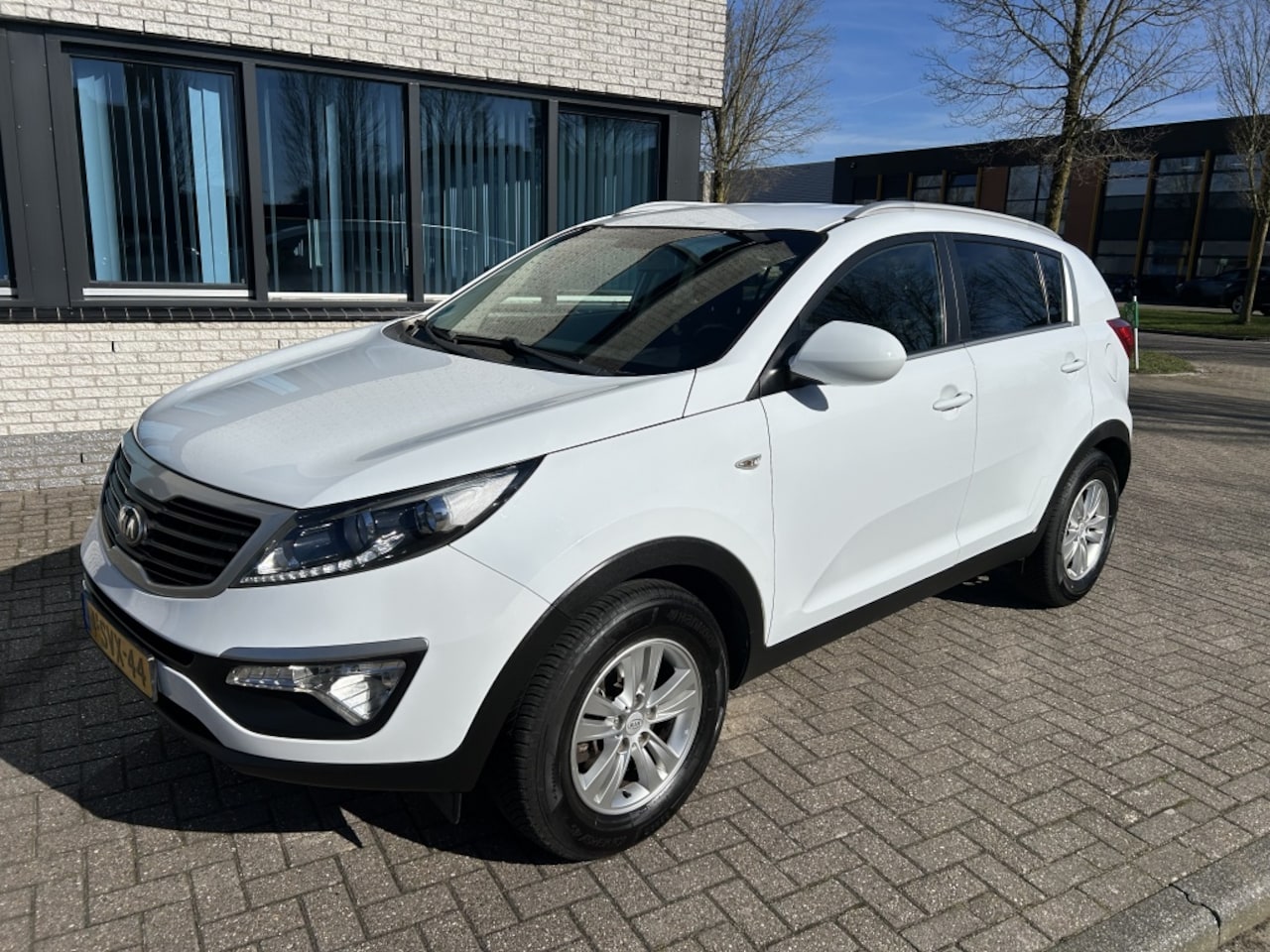 Kia Sportage - 1.6 GDI Vibe NAVI CAMERA CRUISE CLIMA TRHK - AutoWereld.nl