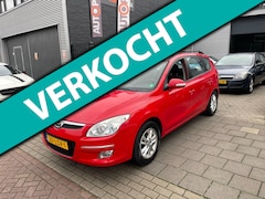 Hyundai i30 CW - 1.6i Style 2e Eigenaar Trekhaak Airco NAP APK
