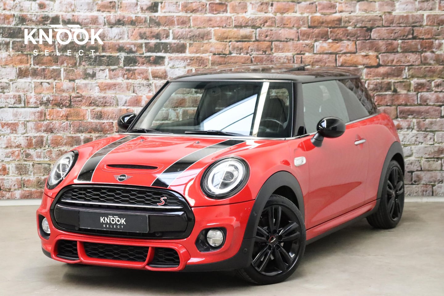 MINI Cooper S - Hatchback Knightsbridge Edition Automaat 3 deurs / Panoramadak / Navigatiesysteem Plus / L - AutoWereld.nl