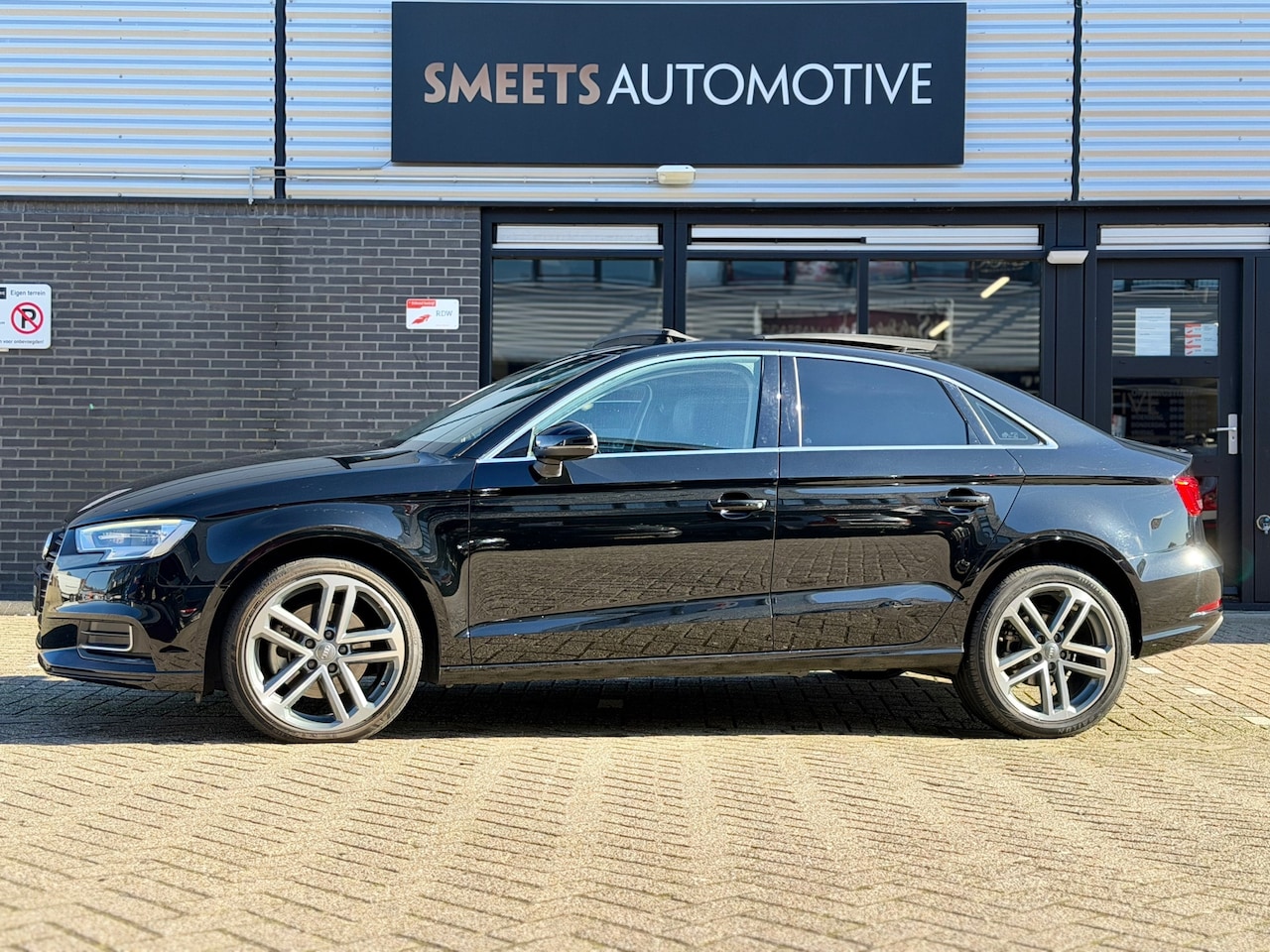 Audi A3 Limousine - 40 TFSI quattro Advance Sport 40 TFSI quattro Advance Sport,Pano,Automaat,Leer, - AutoWereld.nl