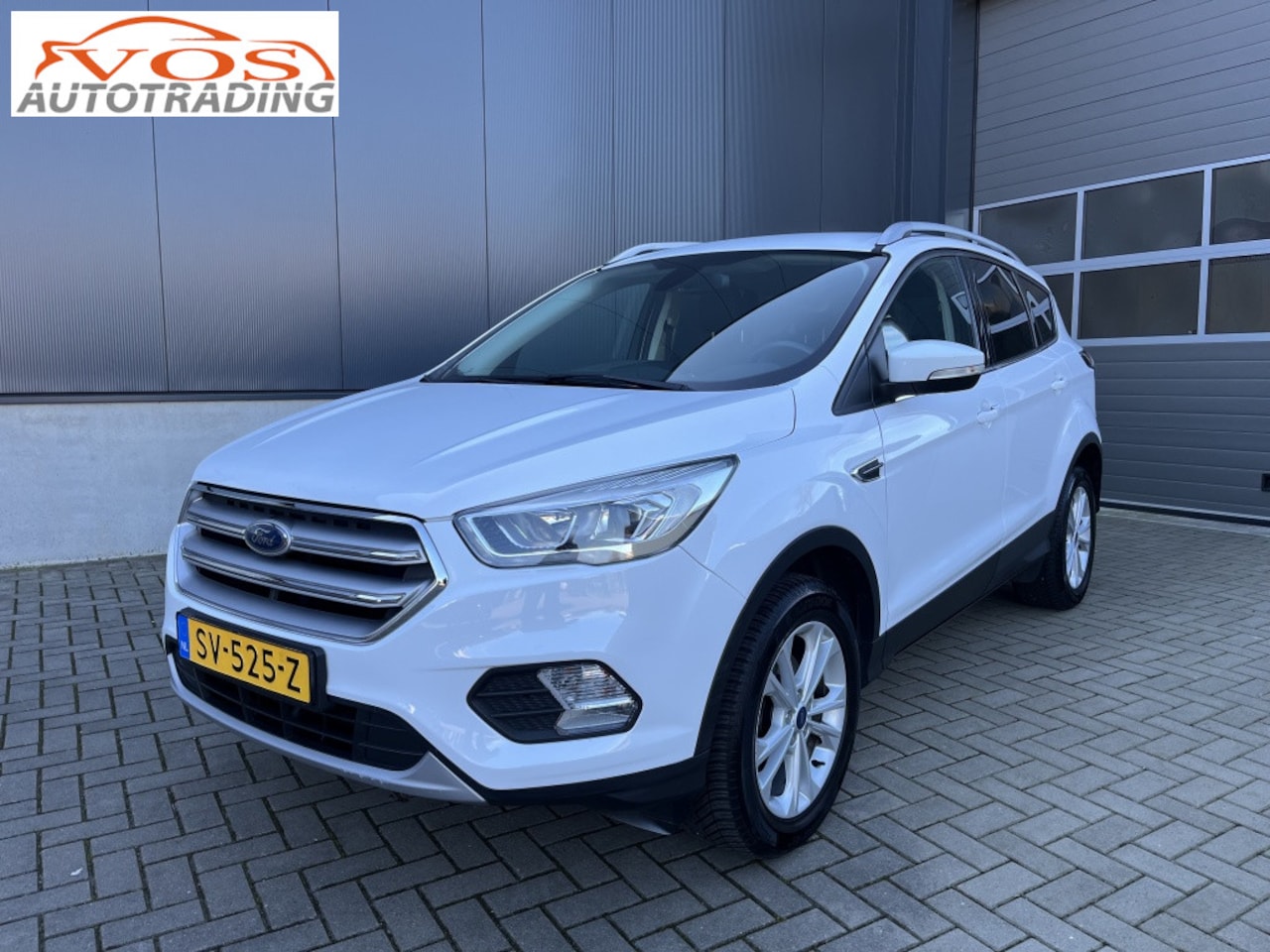 Ford Kuga - 1.5 EcoB. Titanium Trekhaak/Navigatie - AutoWereld.nl