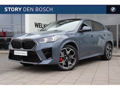 BMW X2 - sDrive20i High Executive M Sport Automaat / Panoramadak / Trekhaak / Sportstoelen / Head-U