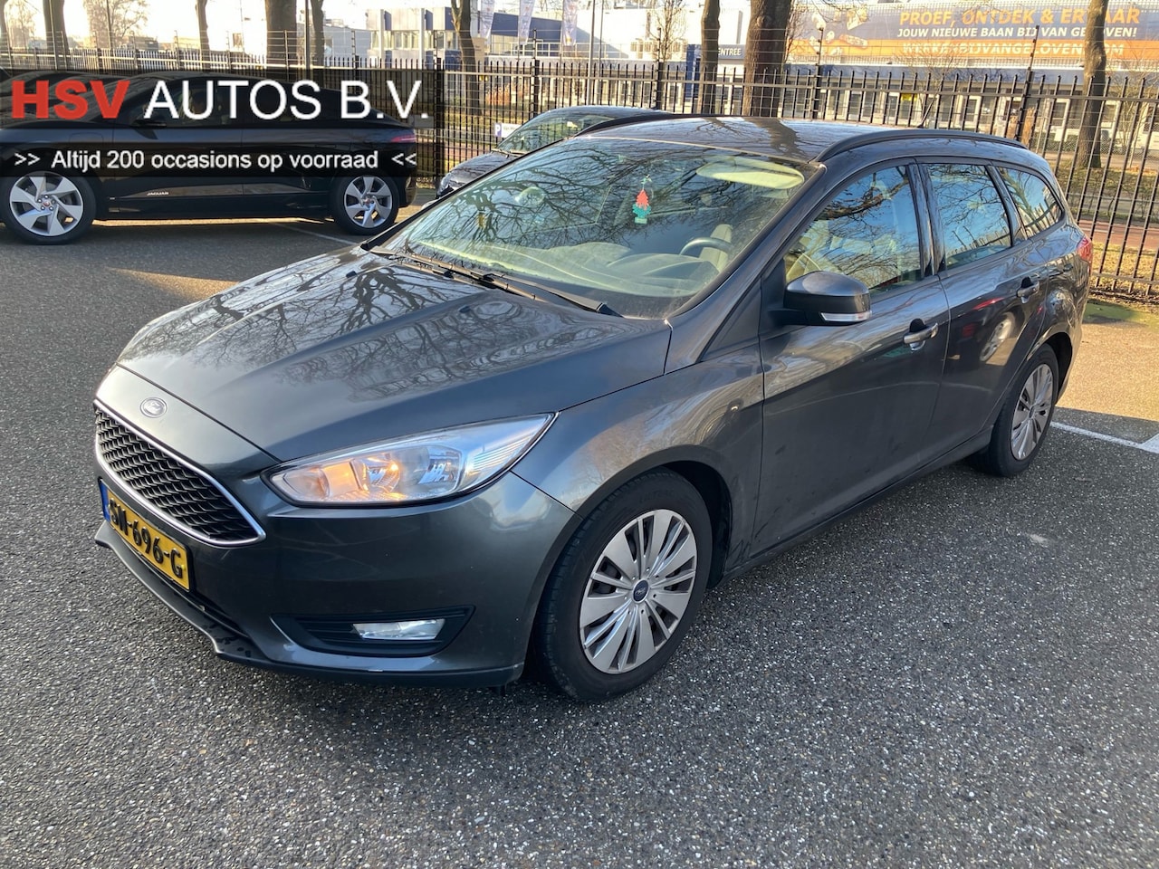 Ford Focus Wagon - 1.0 Titanium Edition navi cruise airco - AutoWereld.nl