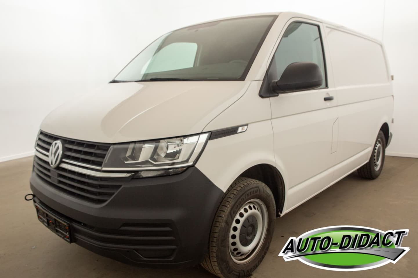 Volkswagen Transporter - 2.0 TDI 66kw Motorschade - AutoWereld.nl