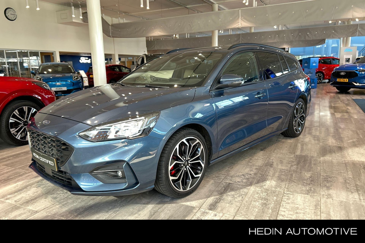 Ford Focus Wagon - 1.0 EcoBoost Hybrid ST Line X Business 1.0 EcoBoost Hybrid ST Line X Business - AutoWereld.nl