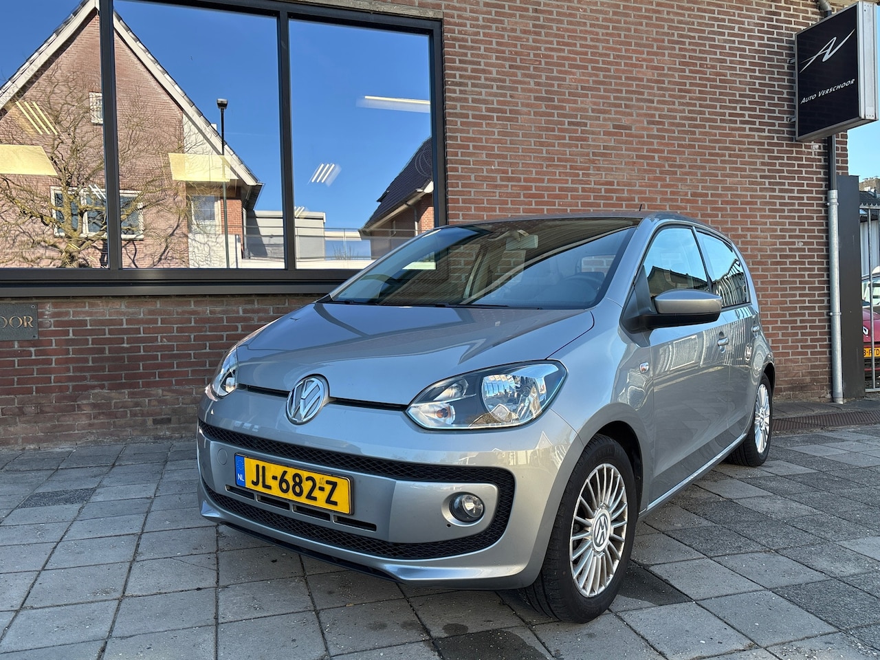 Volkswagen Up! - 1.0 high up! BlueMotion 1.0 high up! BlueMotion - AutoWereld.nl