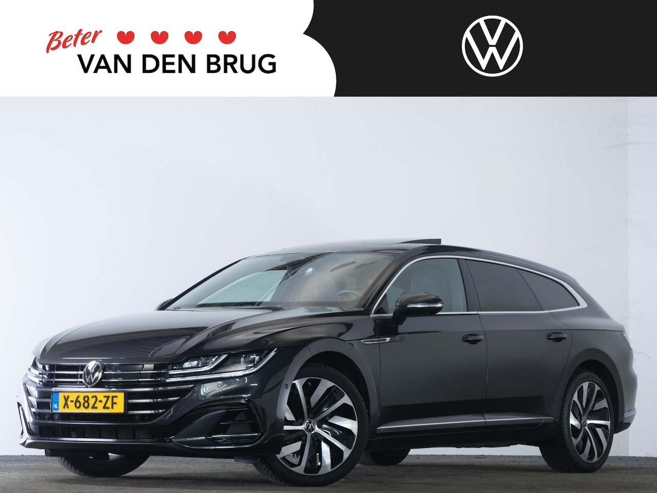 Volkswagen Arteon Shooting Brake - R-Line 1.4 TSI 218 PK DSG eHybrid | LED Matrix IQ | Panoramadak | Head-Up | Supersport Zet - AutoWereld.nl
