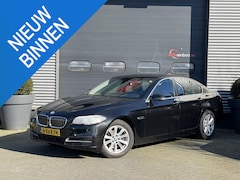 BMW 5-serie - 518d Executive M-Sport Stuur | Navigatie | Xenon | Lichtmetalen Velgen | Parkeersensoren |