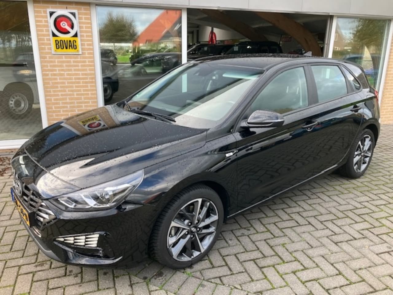 Hyundai i30 - 1.0 T-GDi MHEV ComSm - AutoWereld.nl