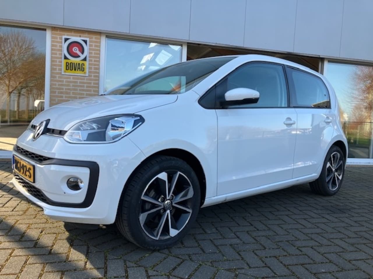 Volkswagen Up! - 1.0 1.0 - AutoWereld.nl