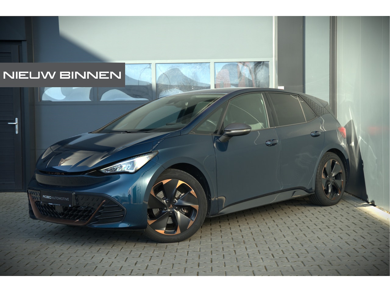 CUPRA Born - Adrenaline One 62 kWh | Stuurverwarming | Stoelverwarming | Camera | Adaptive Cruise Contr - AutoWereld.nl