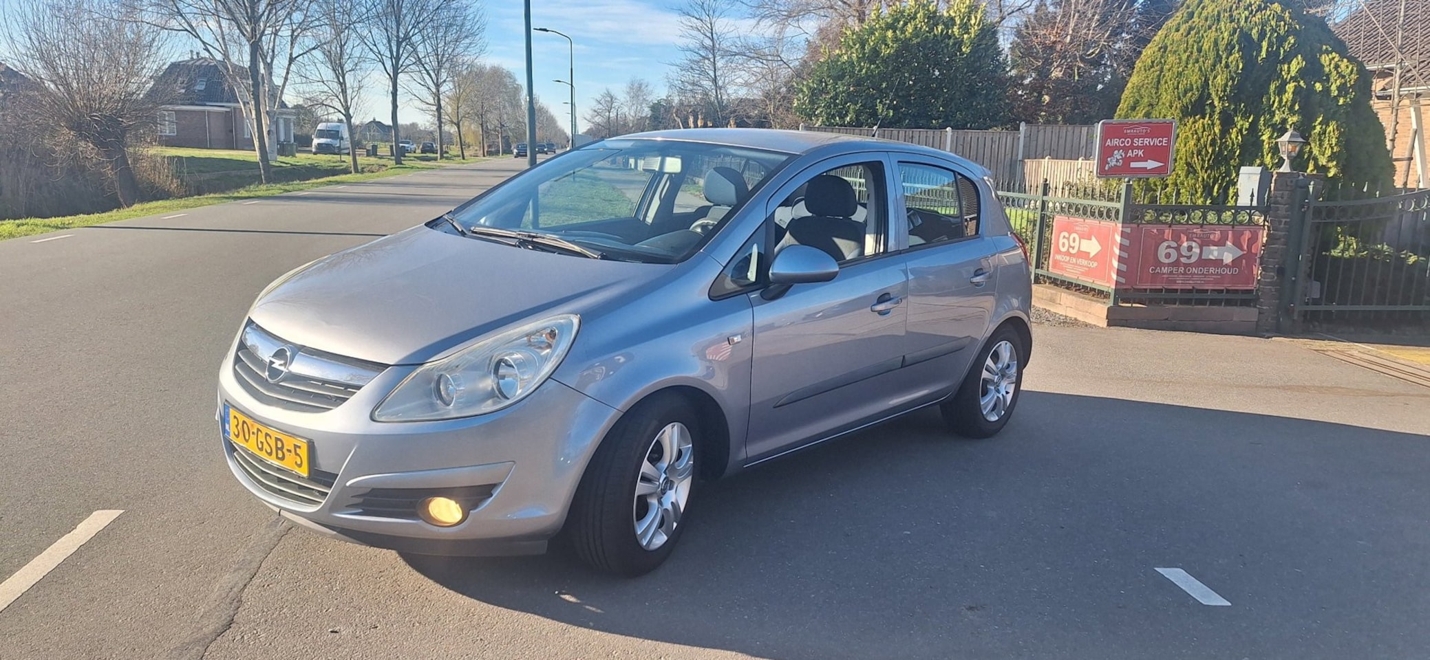 Opel Corsa - 1.2-16V Enjoy 1.2-16V Enjoy - AutoWereld.nl