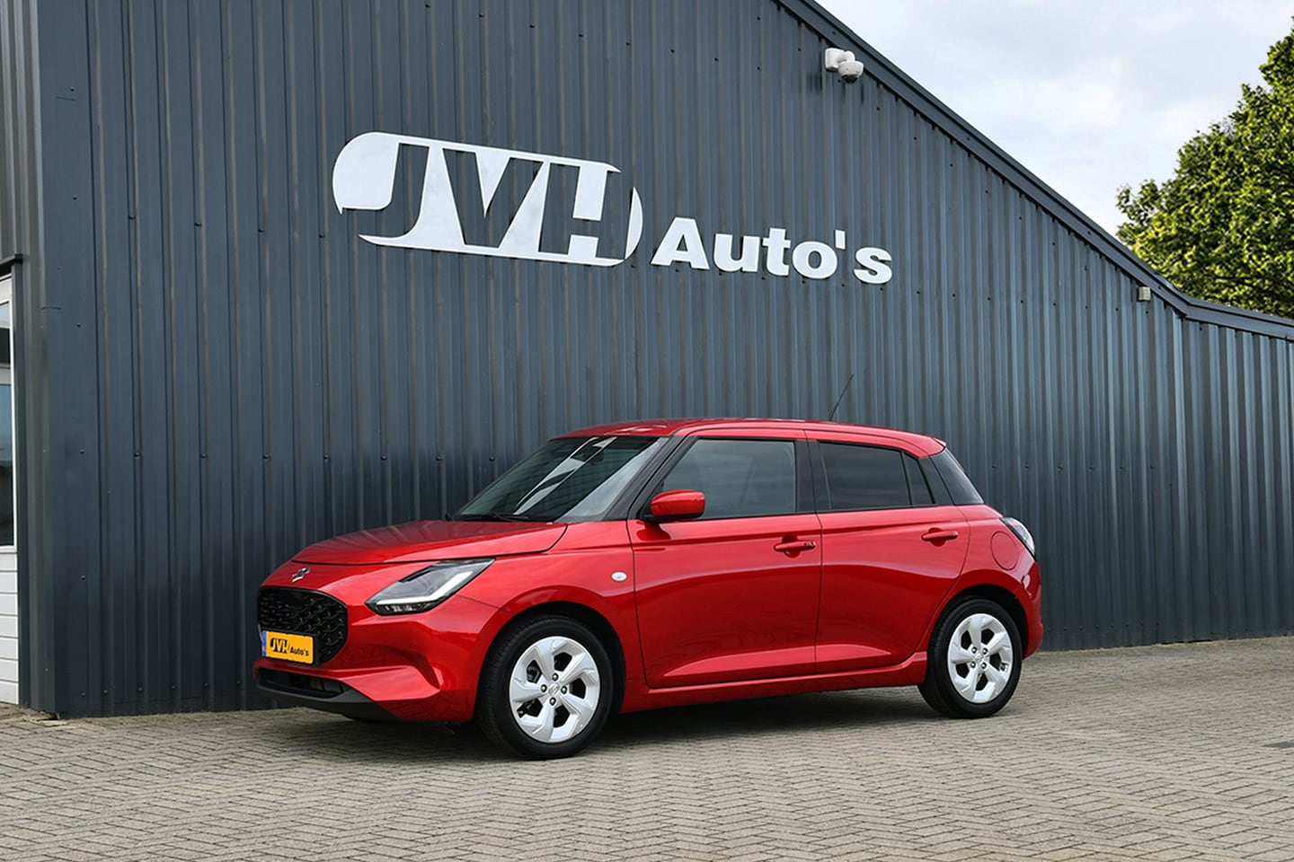 Suzuki Swift - 1.2 Advanced Smart Hybrid 10-2024 | Navi | LED | PrG | Adapt.CC | Cam - AutoWereld.nl