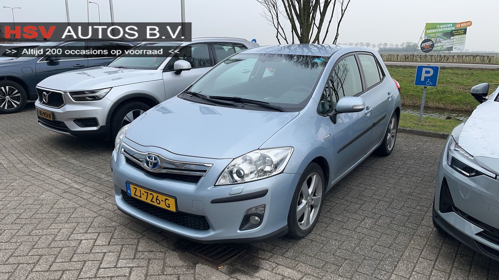 Toyota Auris - 1.8 Full Hybrid Executive navi LM 4-deurs - AutoWereld.nl