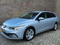 Volkswagen Golf Variant - 1.5 eTSI Style Automaat Carplay Camera Full-Led Adaptive-Cruise. Stoelverwarming