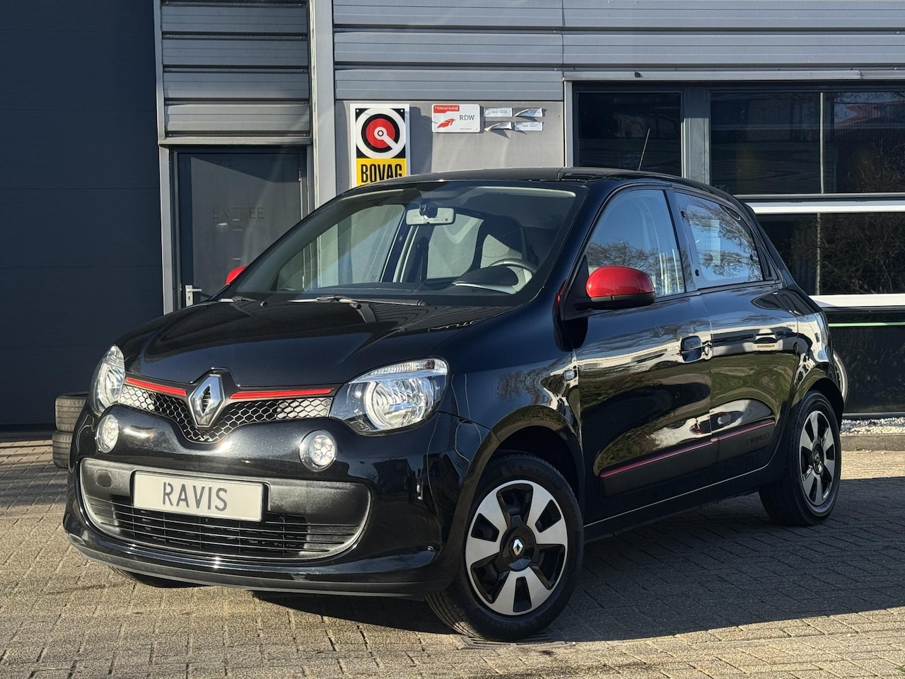 Renault Twingo - 1.0 SCe Collection LED | NAP | Airco - AutoWereld.nl