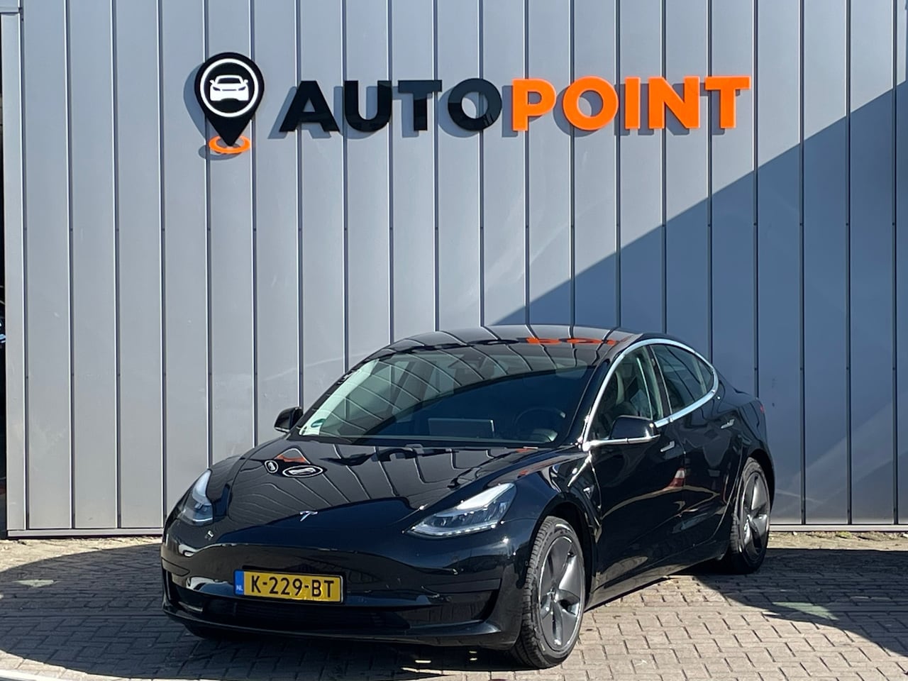 Tesla Model 3 - Standard RWD Plus 60 kWh SOH 92% TREKHAAK - AutoWereld.nl
