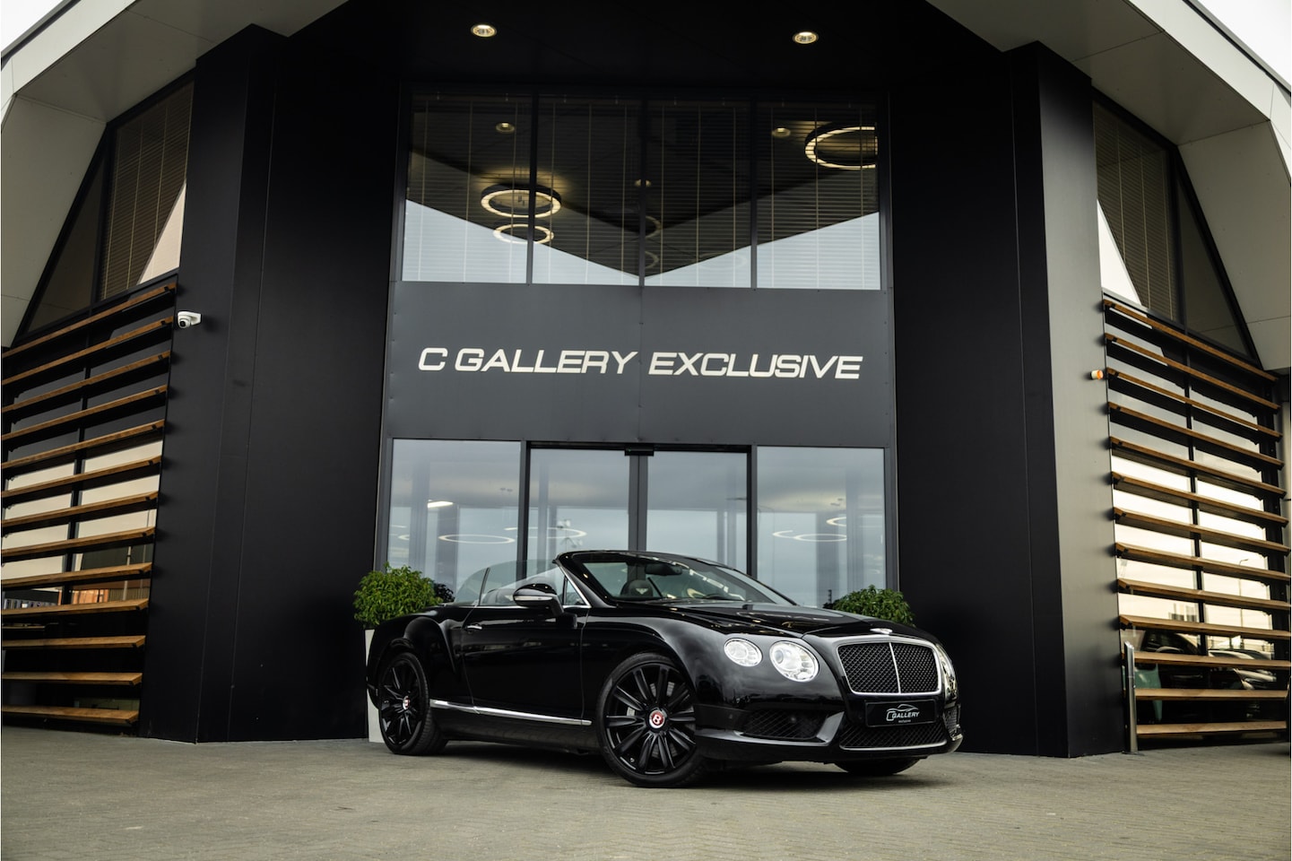Bentley Continental GTC - 4.0 V8 - Stoelkoeling & Massage | Cruise Control | Camera | Memory - AutoWereld.nl