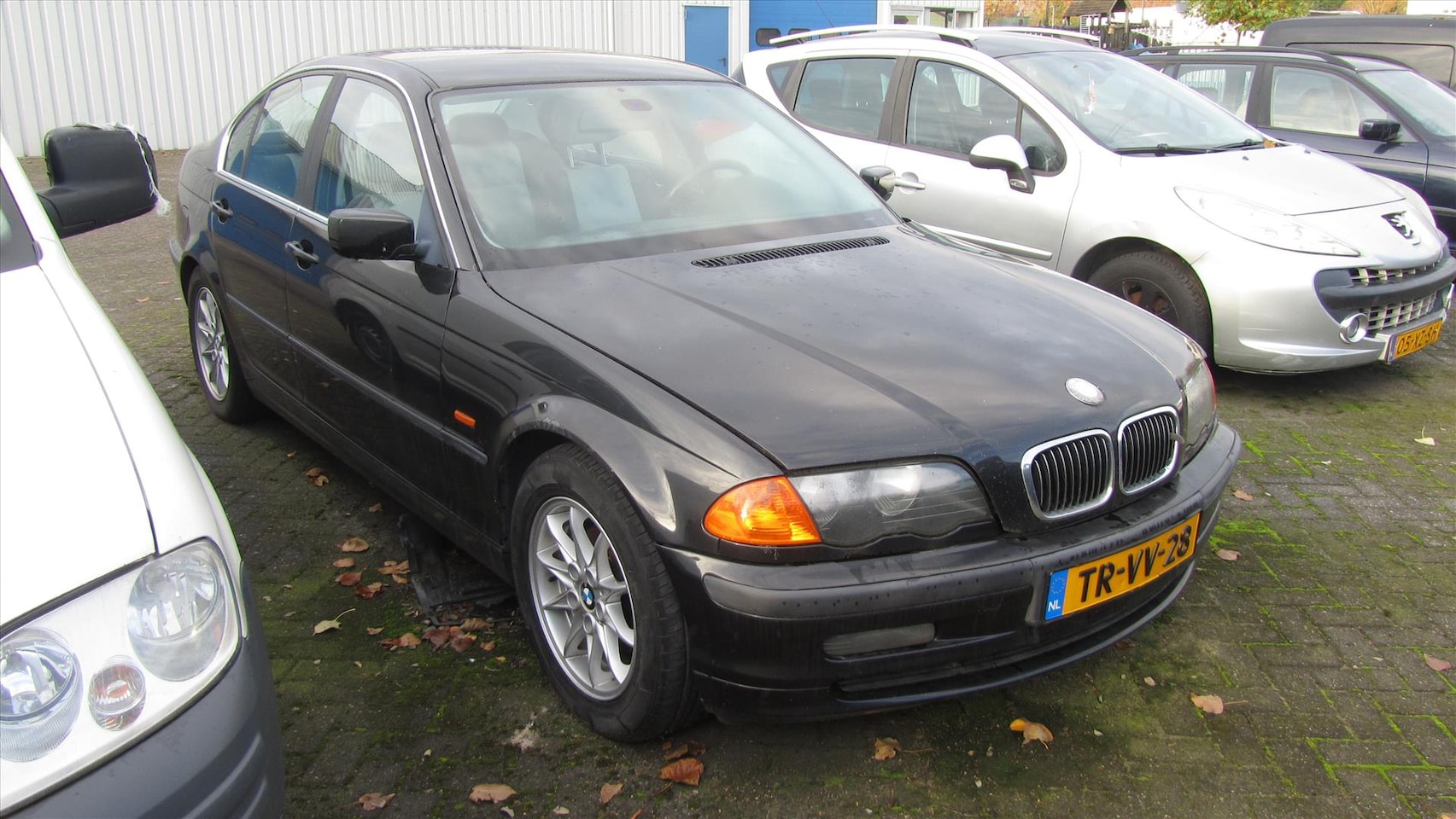 BMW 3-serie - (e90) 2.0 I 320 AUT VERNSELLINGSBAK DEFECT - AutoWereld.nl
