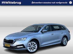 Skoda Octavia Combi - 1.5 e-TSI 150PK Business Edition Plus / Panoramadak / Zwenkbare Trekhaak / Parkeersensoren