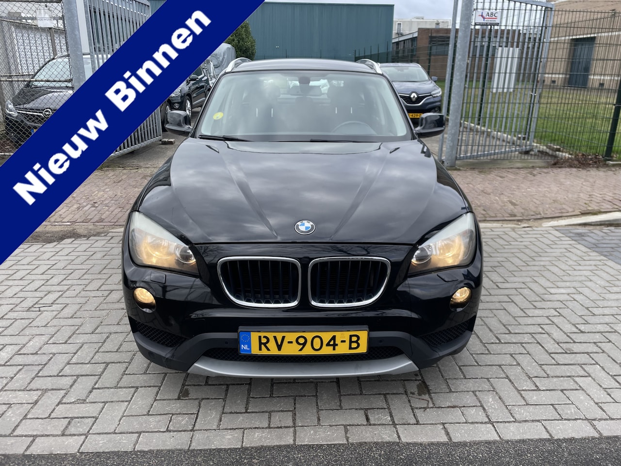 BMW X1 - sDrive18d AUTOMAAT rijdt goed loopt goed handel/export zie foto’s - AutoWereld.nl