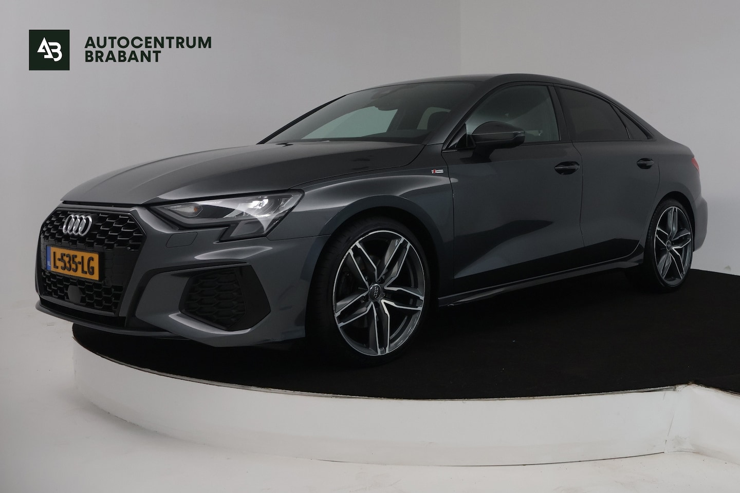 Audi A3 Limousine - 35 TFSI edition one (STOELVERWARMING, ACHTERUITRIJCAMERA, CRUISE CONTROL ADAPTIEF, PARKEER - AutoWereld.nl