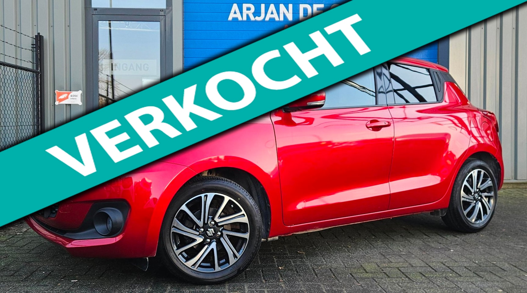 Suzuki Swift - 1.2 Exclusive Navi Acc Clima Keyles Camera Carplay® LED - AutoWereld.nl