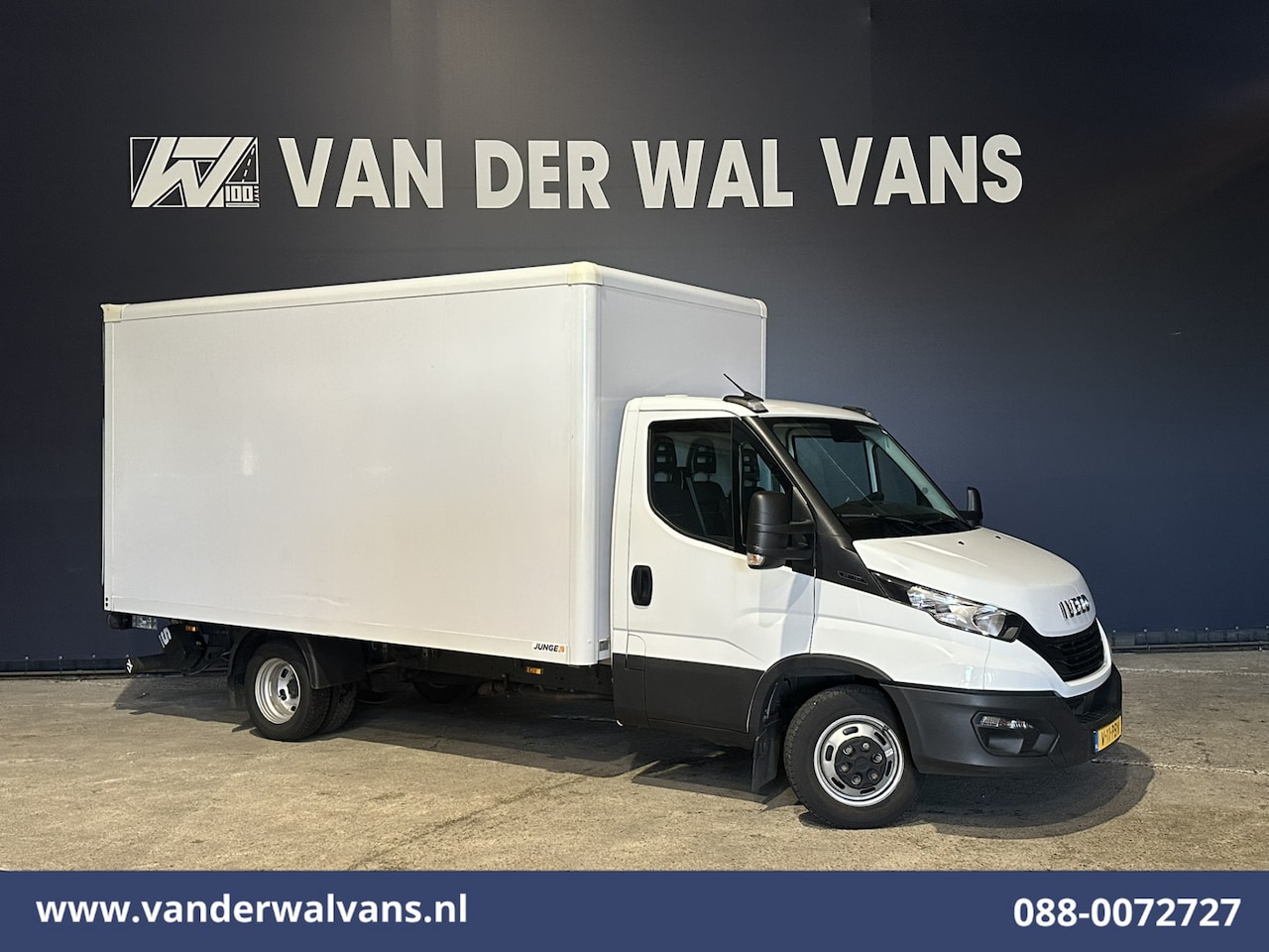 Iveco Daily - 35C16H 157pk Dubbel Lucht Bakwagen Laadklep Euro6 Airco | Bijrijdersbank - AutoWereld.nl