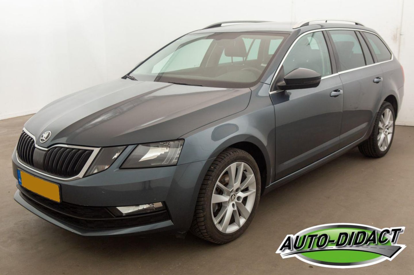 Skoda Octavia - 1.0 TSI Automaat Clima Navi Greentech Clever Edition - AutoWereld.nl
